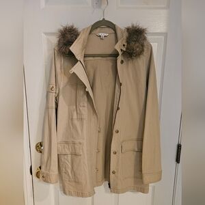 Cabi khaki barn jacket with fur trim size L